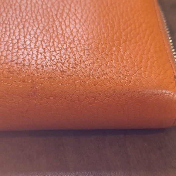 Kate Spade Beautiful Pebble Leather kate spade wallet BRIGHT ORANGE. Pre-loved - Picture 9 of 15